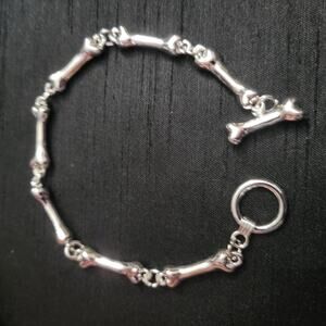 Bone shaped chain halloween skeleton bracelet